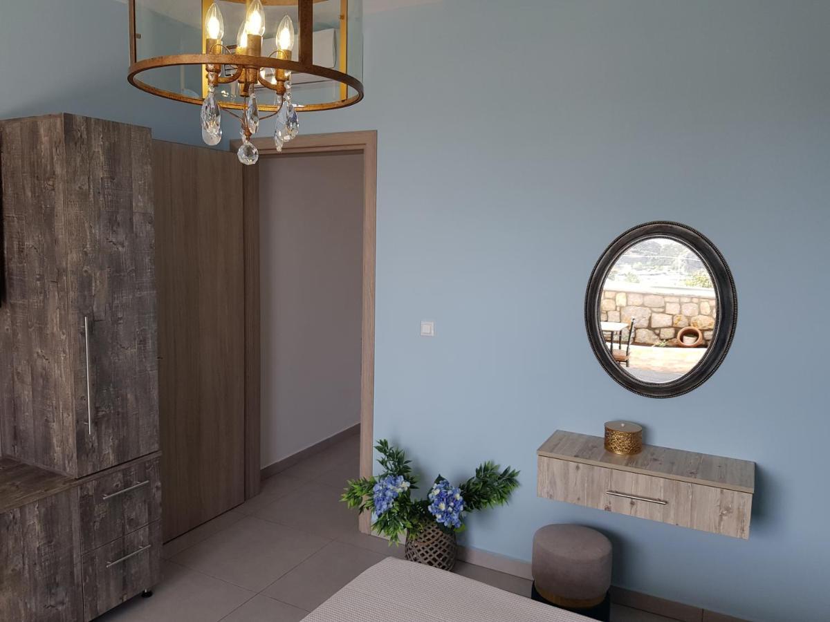 Galazia Thea Apartments อาร์คานเยโลส ภายนอก รูปภาพ