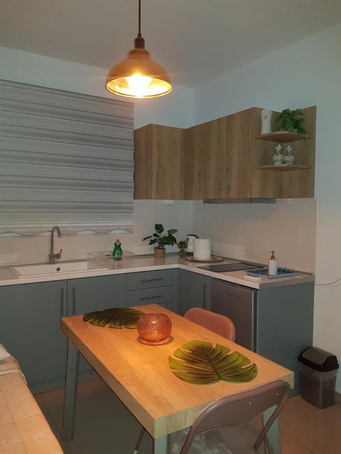 Galazia Thea Apartments อาร์คานเยโลส ภายนอก รูปภาพ