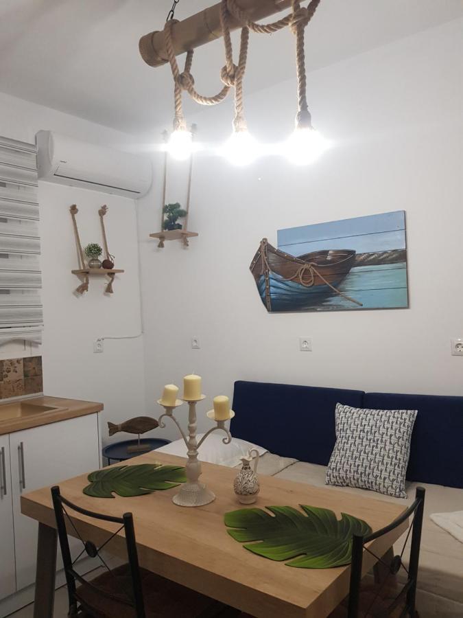 Galazia Thea Apartments อาร์คานเยโลส ภายนอก รูปภาพ